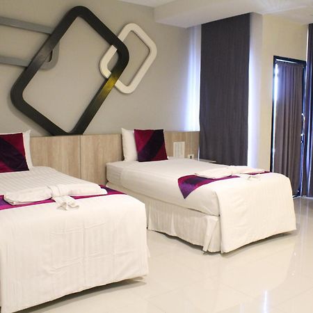 Phitsanulok United Hotel Exterior foto